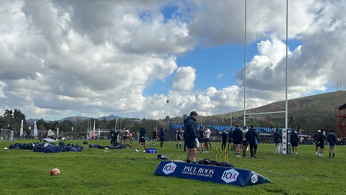 Actionpixsa's tweet photo. @SARugbymag @sa_rugby @SARefs @Brendennel @WorldRugby @MyPlayersRugby How can we talk about player safety if we can't keep the rugby field clean while a game is busy. Something has to be done. Please respect the players on the field https://t.co/LKsOGfKYGt