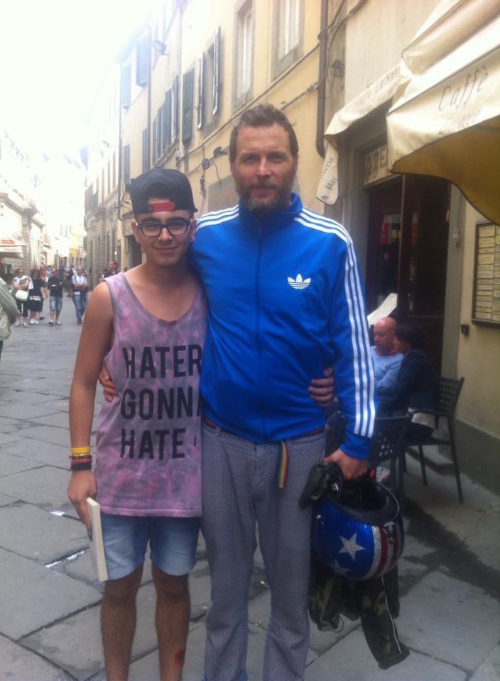 simo_1303's tweet photo. @lorenzojova 10 anni fà❤️ https://t.co/KuQXXHF8kM
