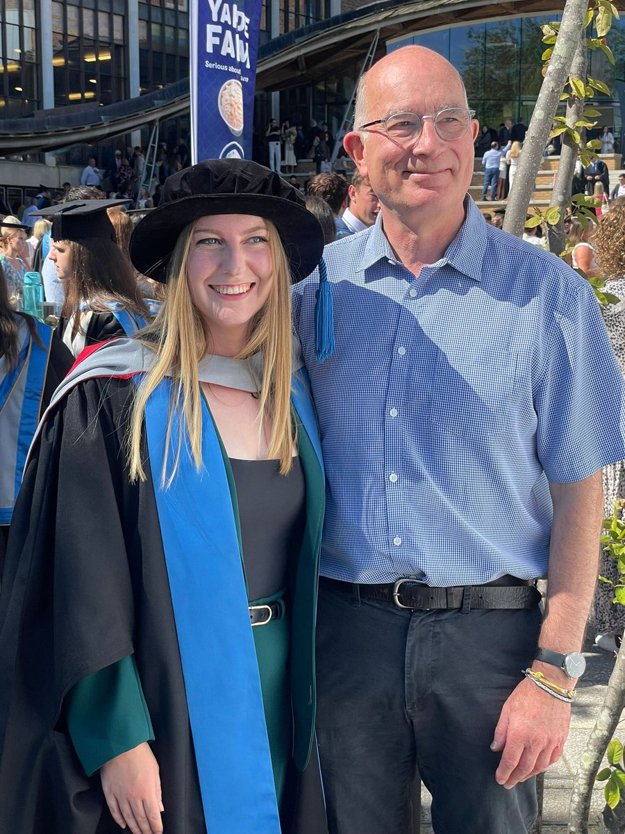 Had the BEST day yesterday celebrating my PhD graduation. My  family, friends and the sun showed up to celebrate! It’s official - I’m now Dr Émer Hickey 🥹