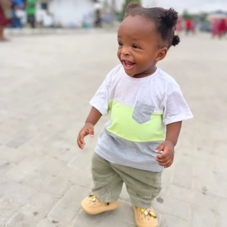 ezege_smartp's tweet photo. Have you seen a cute child today 🤩 
#kids #cute #MODEL https://t.co/Y7rJEAceZu