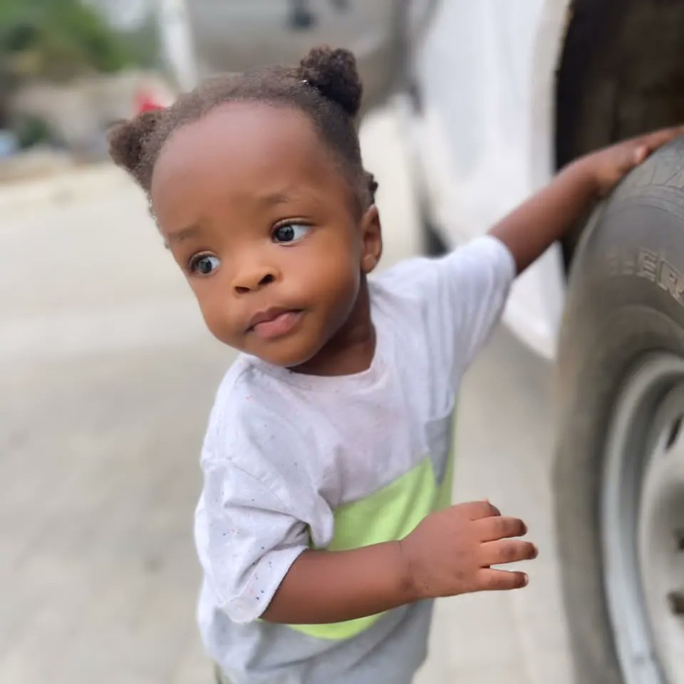 ezege_smartp's tweet photo. Have you seen a cute picture today?? 
Proud father 💯 
#Pixel #photographychallenge #ModelCatalog https://t.co/nvfM3mFrgz