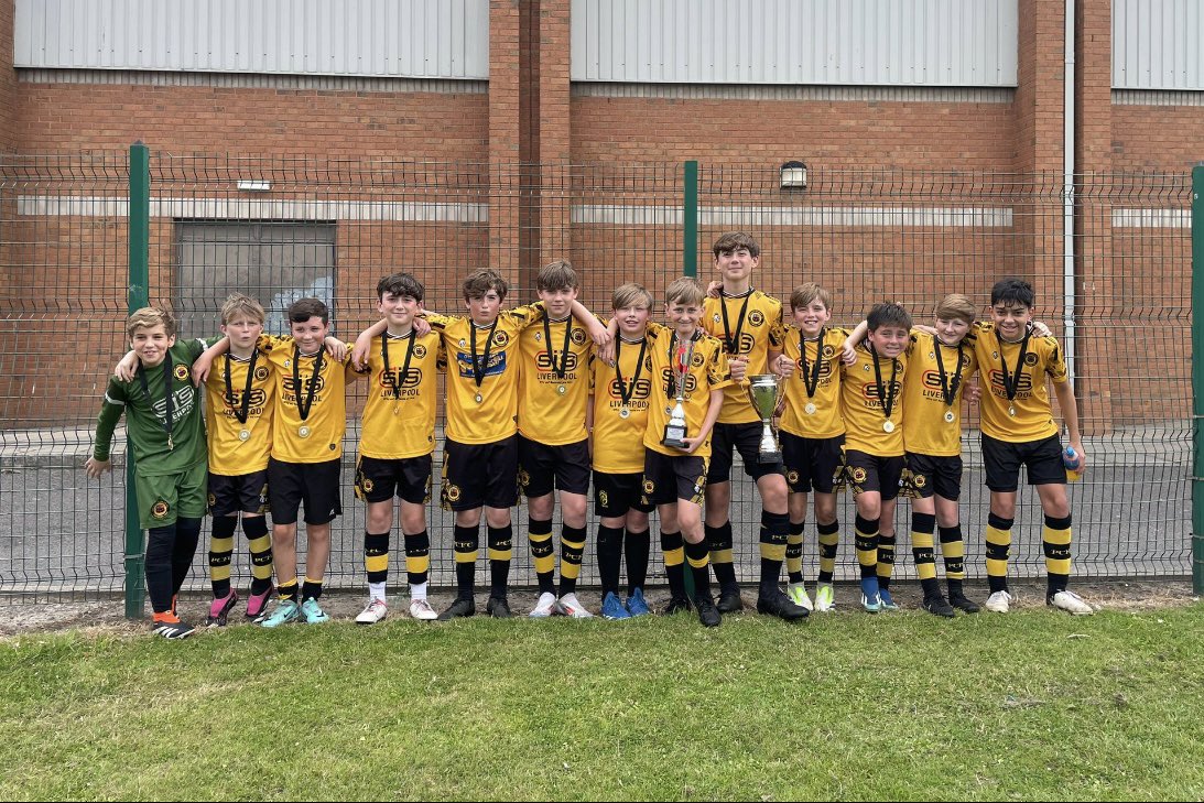 CablesSat's tweet photo. DOUBLE WINNERS 🏆🏆

Fantastic performance by the lads today in the cup final to see us be crowned summer league &amp; Cup winners 🔥👏🏻

What a team 👊🏻 https://t.co/zXXzWjDz4p