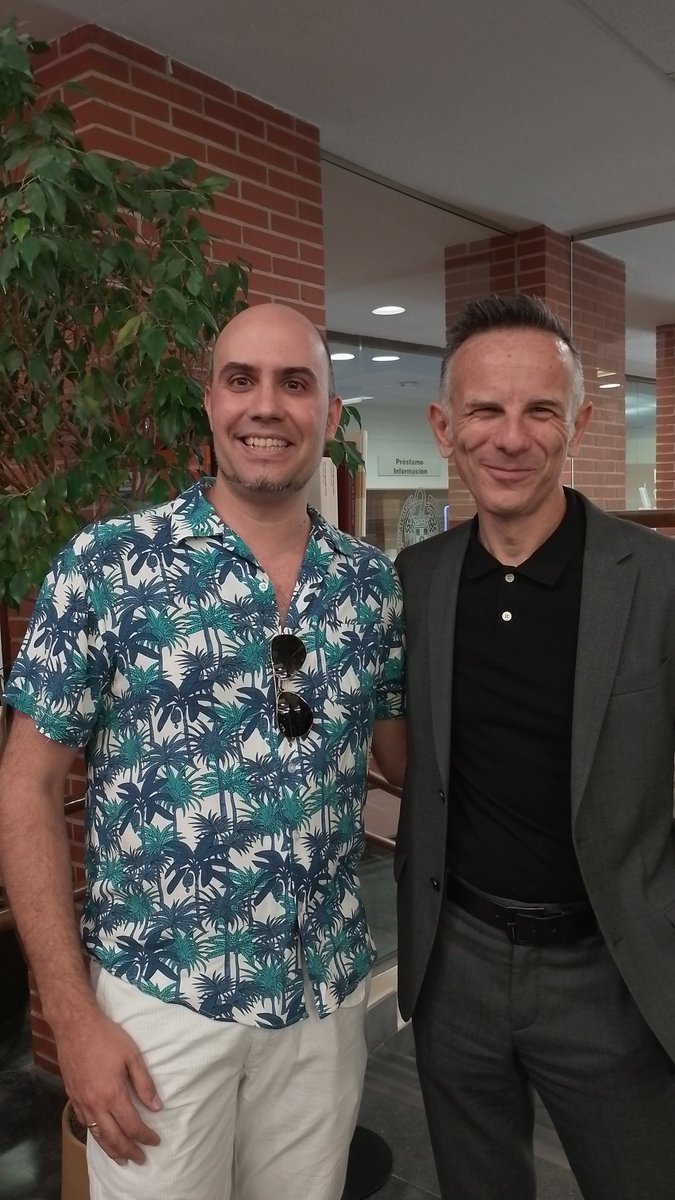 oppicaro's tweet photo. Y no podía faltar una foto con mi gente VIP, como @guille_fdi, que después de casi 14 años ya era hora de hacernos alguna! 😂😛 https://t.co/y0yQ03O9Gy