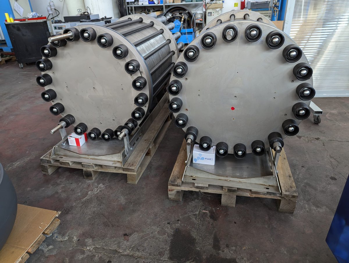 Carl, Holthausen tweet media