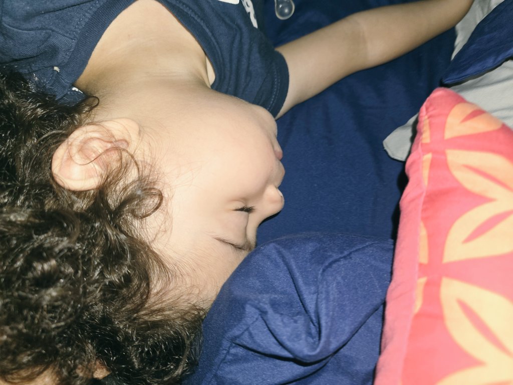 Massi5's tweet photo. Having all my babies in one nest is Priceless. #grandmaduties https://t.co/qnigq22Gyh