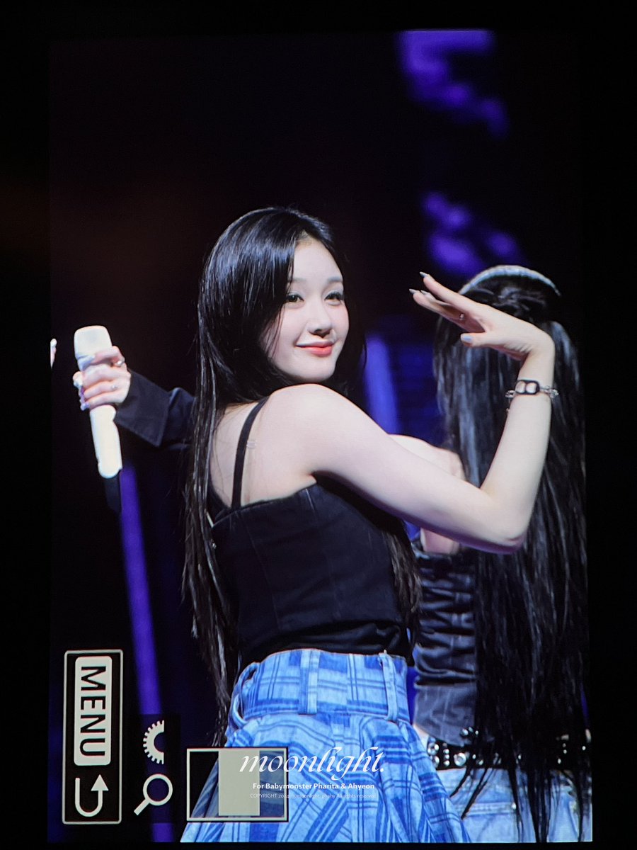 PHARITAGLOBAL's tweet photo. [📸] PHARITA performing at TMEA (photographed by @moonlight_phahy)

PHARITA SHINES FOR TMEA
#BABYMONSTEROnTMEA2024
#PHARITA  #베이비몬스터 @YGBABYMONSTER_ https://t.co/X89OhhqsC6