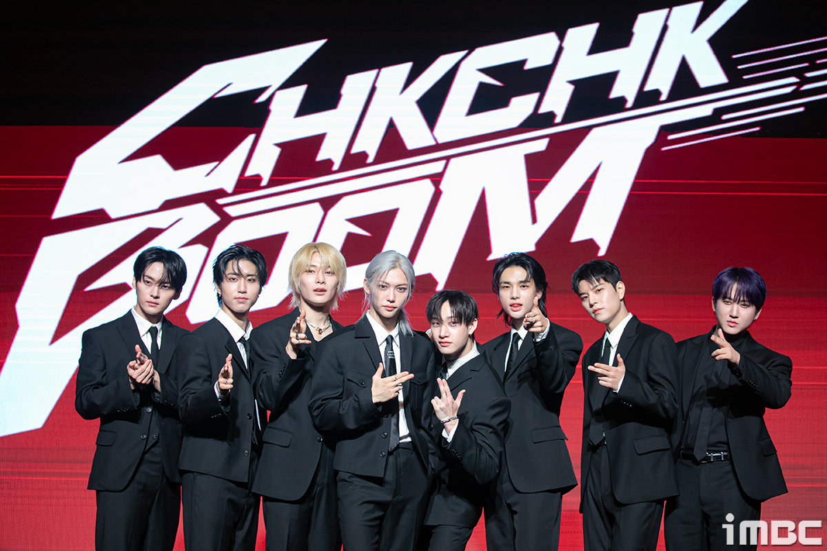 billboard SKZ tweet media