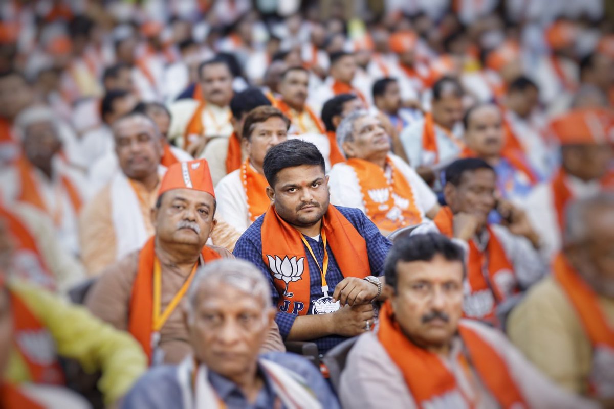 zatvinkumar's tweet photo. @HardikPatel_ જન્મદિવસની ખુબ ખુબ શુભેચ્છાઓ હાર્દિકભાઈ પટેલ💐🎂🎂🎂🎂🎉💐🎉🎉🎉🎉🎉🎉💐 https://t.co/RJcuMia1UL
