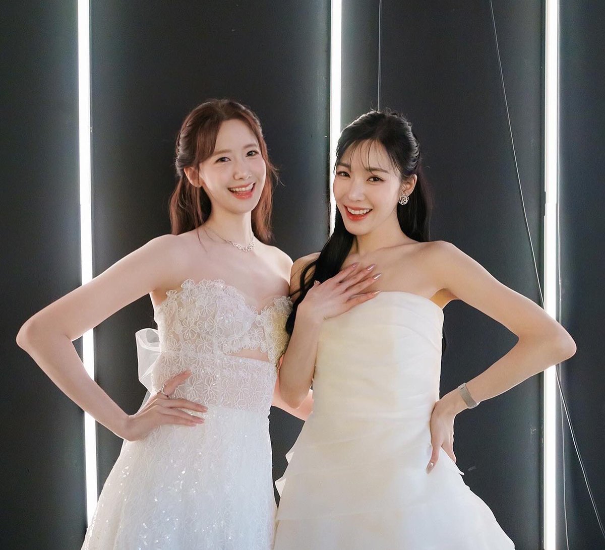 leneey__'s tweet photo. Snsd members meeting each other as actresses in drama awards. ♡

Yoona and Sooyoung ✓
Yoona and Seohyun ✓
Yoona and Yuri ✓
Yoona and Tiffany ✓ https://t.co/u8xS9veCsB