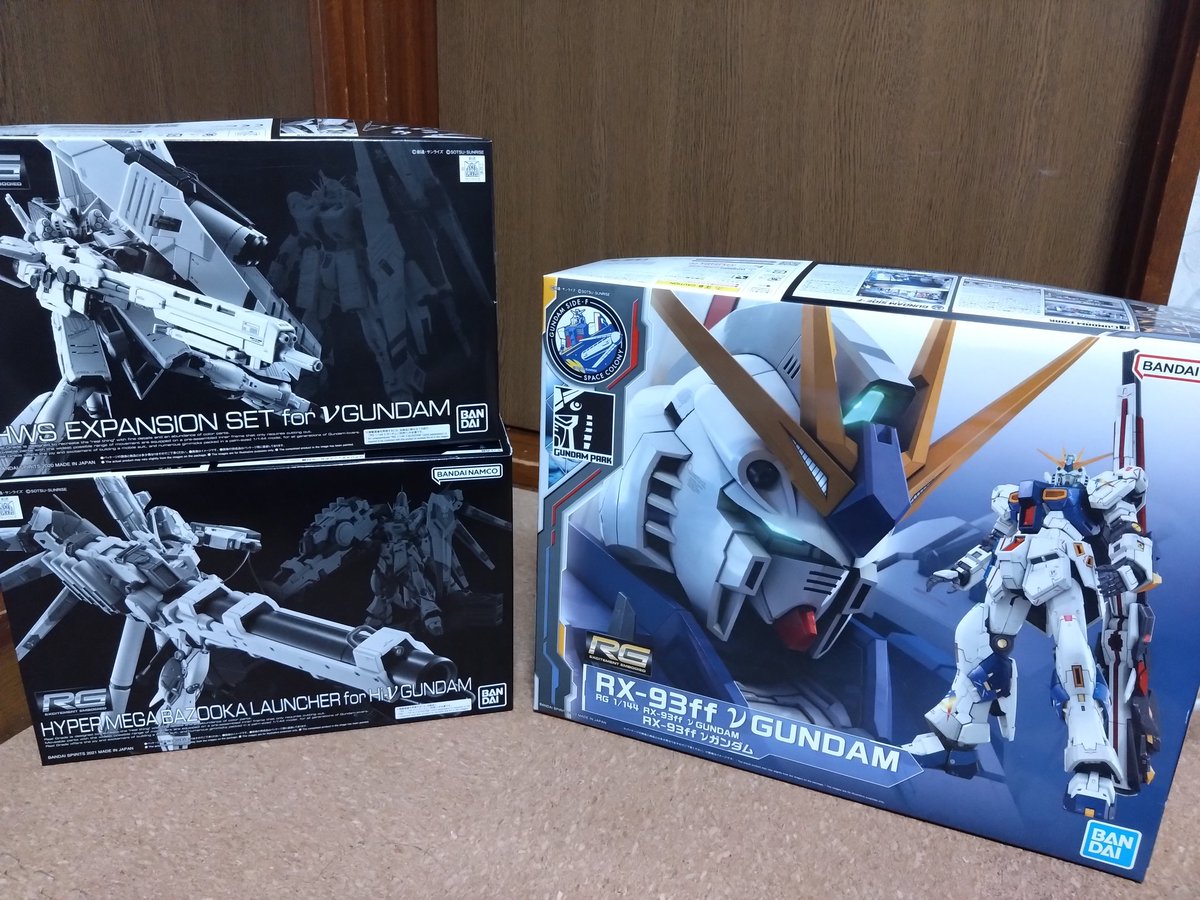 moca0087's tweet photo. #ユノニャンファクトリー
#みやこプラモ屋敷
前々から封印していた 福岡ニュー(νガンダムカラー)とHWSを制作してみた ハイメガランチャーは別のやつに使う予定 https://t.co/wR8qJzERsv