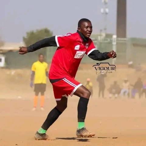 balltechnocracy's tweet photo. Matome Mmolai💎
I believe he’s one of the best pivots if not the best the country has in his age division.  He protects his defence with excellence, breaks and initiates transitions with ease. I’m failing to understand what’s taking our pro clubs so long to acquire his services https://t.co/o6Ao4Ni1XA