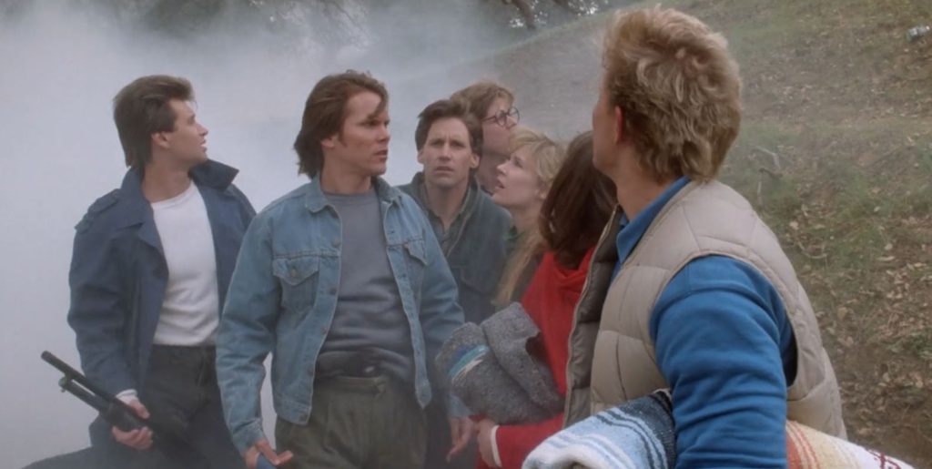 GrandeHanterie's tweet photo. Quand #DemonWind sort en 1990, le film a déjà des années de retard sur le genre. Ce sous Evil-Dead mal dégrossi multiplie les tropes nanardesques entre deux gloumoutes dégueulasses et tentatives d'acting embarrassantes. Pourtant, il accuse 2-3 fulgurances et un mood bien à lui😈 https://t.co/jg6FFXf9ky