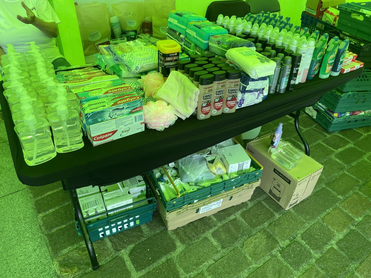 NitelightC's tweet image. We are in Stockton until 2pm today distributing free hygiene essentials. If you are in need please pop and see us at the top of the High Street 😊❤️
#basicessentials #communitysupport