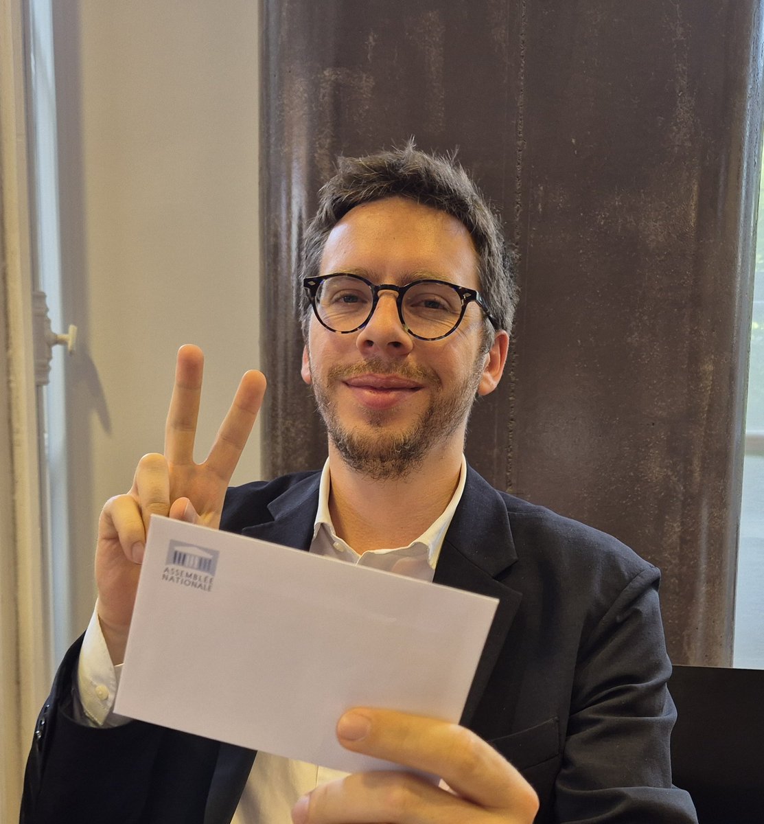 Élu vice-président de la commission des Affaires sociales.

Droit du travail, santé, formation professionnelle : nos vies passent entre les doigts des députés qui y siègent. On tiendra, la tête haute, pour faire appliquer tout notre programme, rien que notre programme.