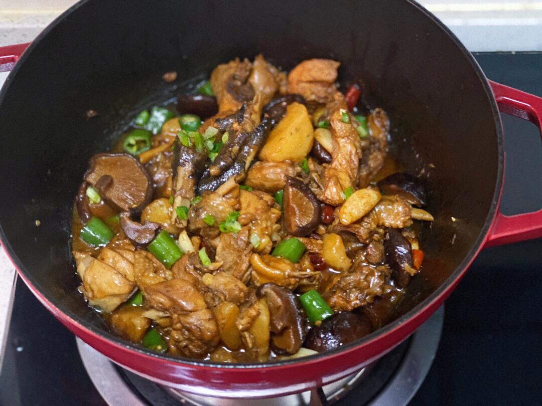 lyhangju's tweet photo. ハッピー煮込みチキンナゲット、ドライライス、春雨入り卵炒め、キャベツ、#スーパーフード https://t.co/c3ZkDnpdGC
