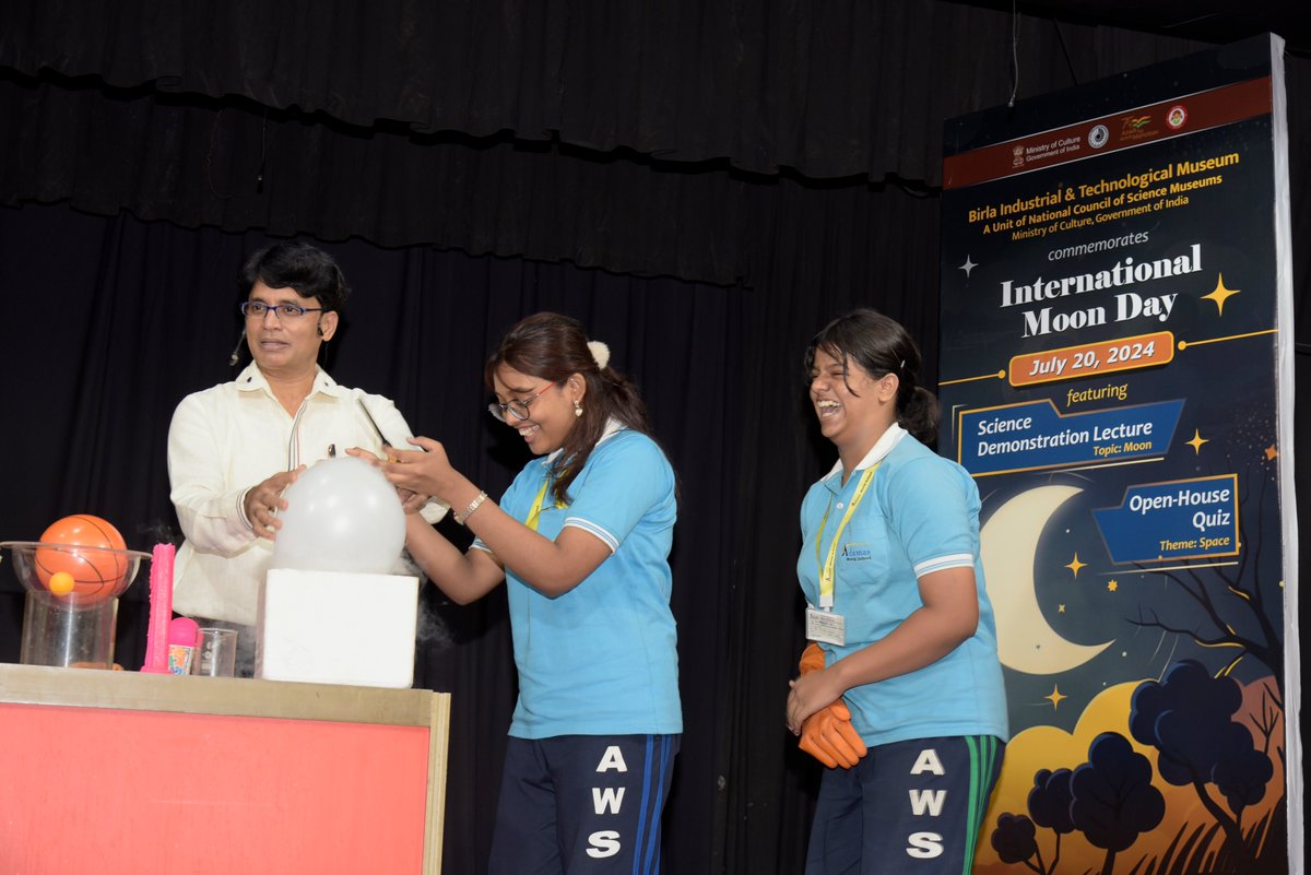 BITMKolkata's tweet image. Marking the anniversary of the first landing by humans on Moon as part of the #Apollo11 Lunar Mission, @BITMKolkata, a Unit of @ncsmgoi, @MinOfCultureGoI commemorated this #InternationalMoonDay with #ScienceDemonstrationLecture and #OpenHouseQuiz – on July 20, 2024.