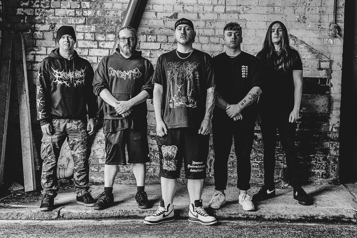 CxAx_official's tweet image. 🎤 NEW VOCALIST 🎤

We’d like to officially welcome our new vocalist, Tiarnan, into the band!

Catch Tiarnan&apos;s debut performance with us next Saturday at Offal Fest in Manchester. We can&apos;t wait to see you there! 🤘

#NewVocalist #BandUpdate #LiveMusic #OffalFest #DeathMetal #Slam