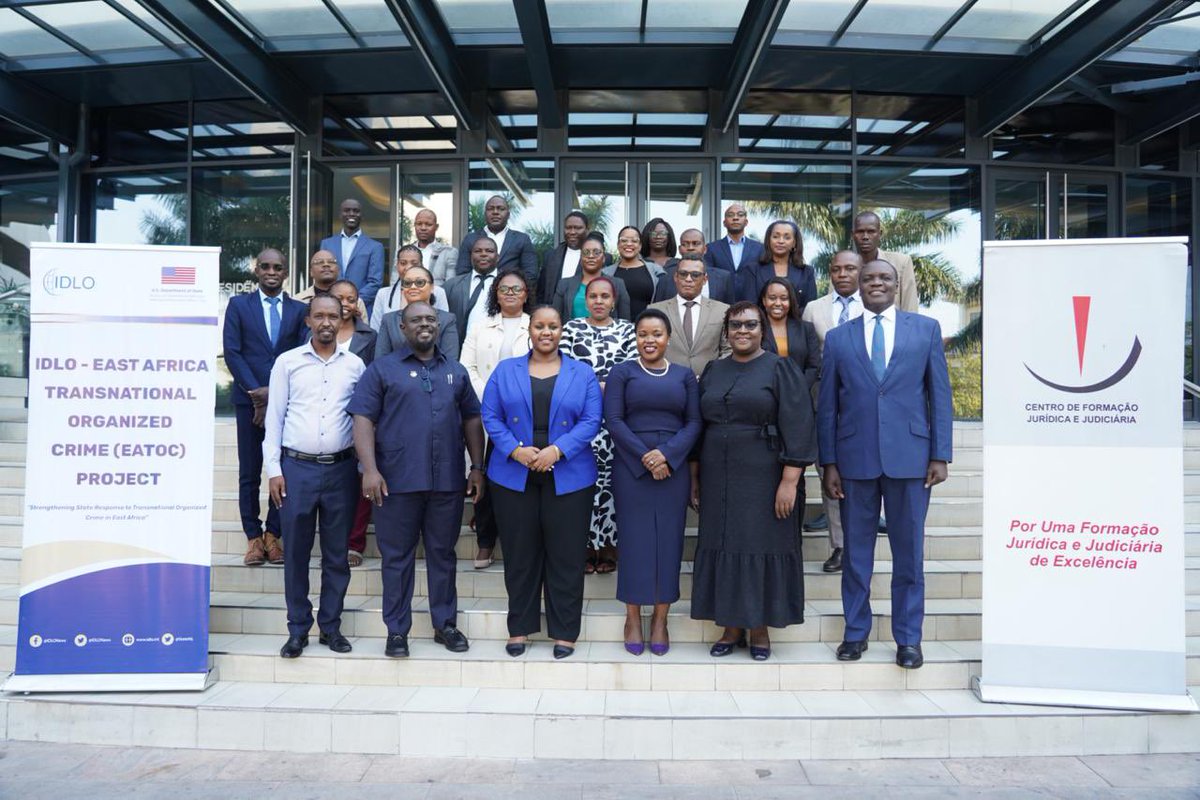 cfjjoficial's tweet photo. “PROCURADORES, JUÍZES E INVESTIGADORES DE MOÇAMBIQUE, QUÊNIA E TANZÂNIA PREOCUPADOS COM O CRIME ORGANIZADO TRANSNACIONAL“

Juntaram-se por dois dias, 18 e 19 de Julho de 2024 em Maputo, em um  “WORKSHOP DE VALIDAÇÃO DO CURRÍCULO DE FORMAÇÃO EM CRIME ORGANIZADO TRANSNACIONAL (COT) https://t.co/Jo6g7AtYrT