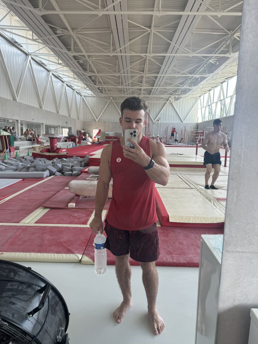 Copying <a href="/McClenaghanRhys/">Rhys Mcclenaghan</a> 
Outfit of the day