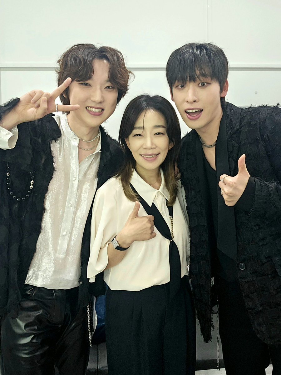 PITTA_official's tweet photo. [📢]

<불후의 명곡 - 명사 특집 김문정 편> 완료🤩
완벽한 무대에 우승까지🏆

#PITTA #강형호 #이용우 
#HyungHoKang #YongWooLEE https://t.co/yEJfbM50H1
