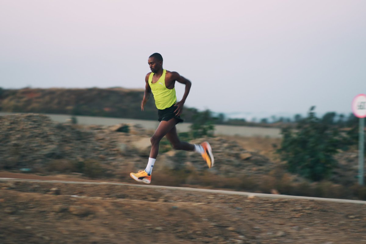 Givemorerun's tweet photo. Puma Deviate Elite 3. Faster on legs smooth transition your race day shoe or time trial crusher. #puma #pumarunning https://t.co/7xPslJ1c26