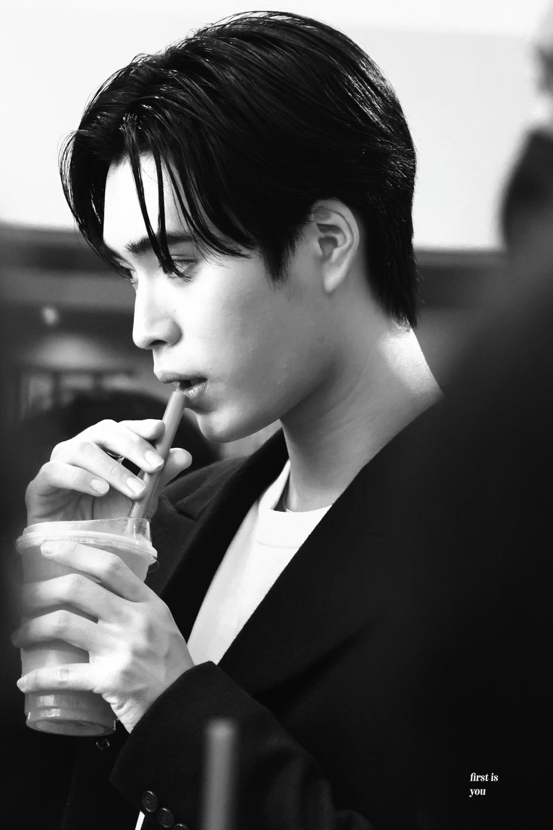 astralzero_'s tweet photo. 240719 | อร่อยไหมจ่ะ 🥤
@gemini_ti
PRESS CON SC ASSET X NORAWIT
#SCAssetMartxGemini
#SCAsset #SCAssetMart #dayoffxgmnf
#Gemini_NT #เจมีไนน์ https://t.co/0zsdQCfx9y