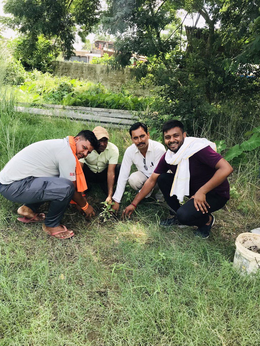 nptarkulwa's tweet photo. ￼आज दिनांक 20/07/2024 को नगर पंचायत तरकुलवा के बिधुत उपकेंद्र (बिजली घर) के प्रांगण में नगर अध्यक्ष व नगर निकाय के कर्मचारीयों सहित वरिष्ठ जनो के साथ पौधारोपण किया गया !!
@nptarkulwa @dmdeoria @NagarVikas_UP https://t.co/AHFpJcLs8B