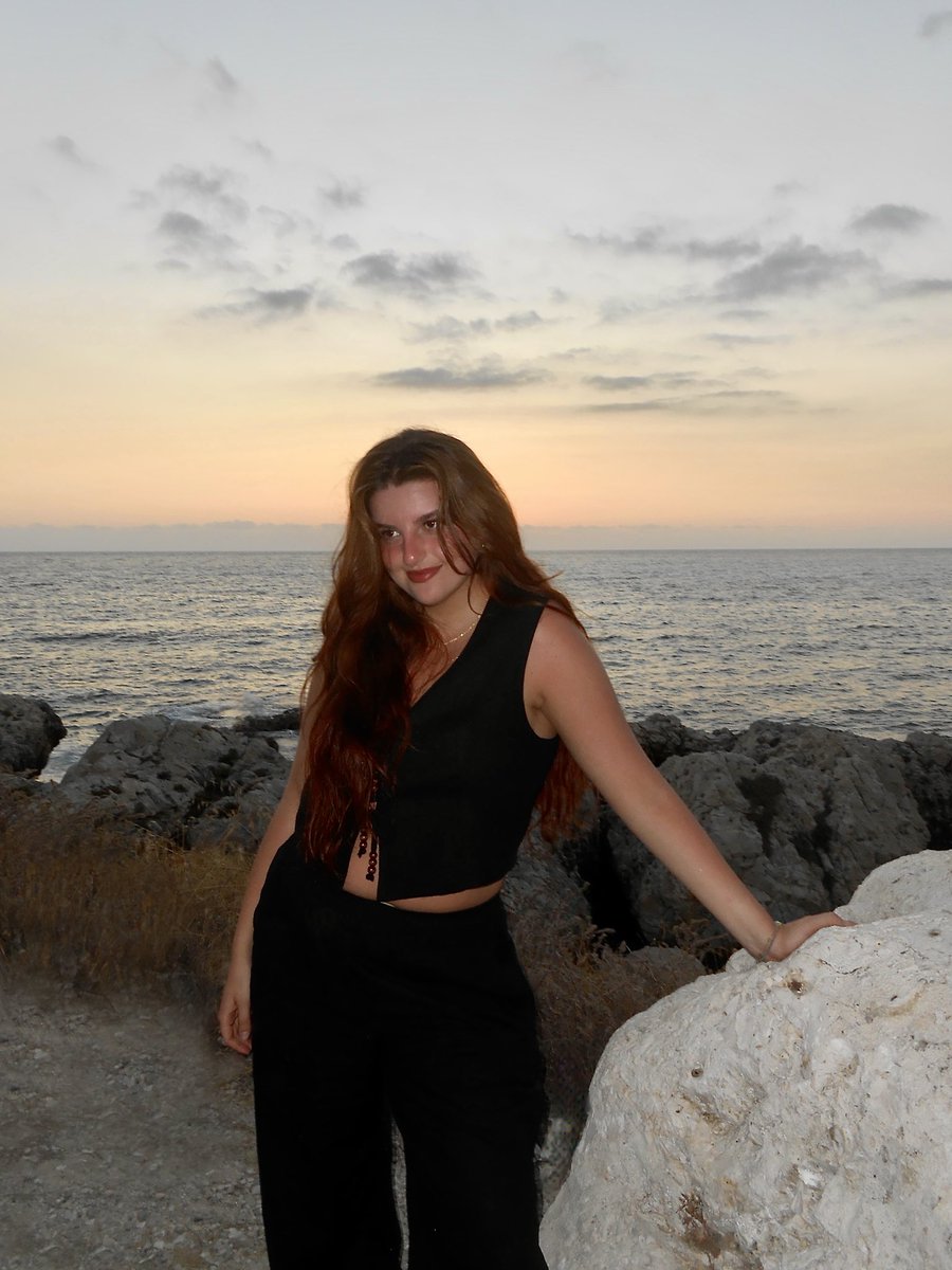 ℝ𝕖𝕕🍓 tweet media