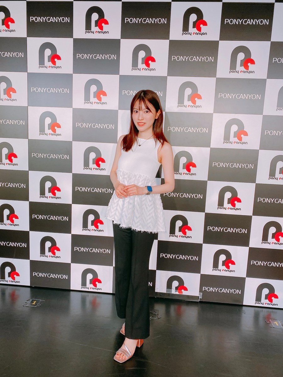 kaori_staff_'s tweet photo. リリイベ東京ありがとうございました☺️🤍
みんなとのじゃんけん楽しかったな〜😆✨
またやろうね!!夏織
#石原夏織
#Calm_Scene https://t.co/xs7KNww1zG