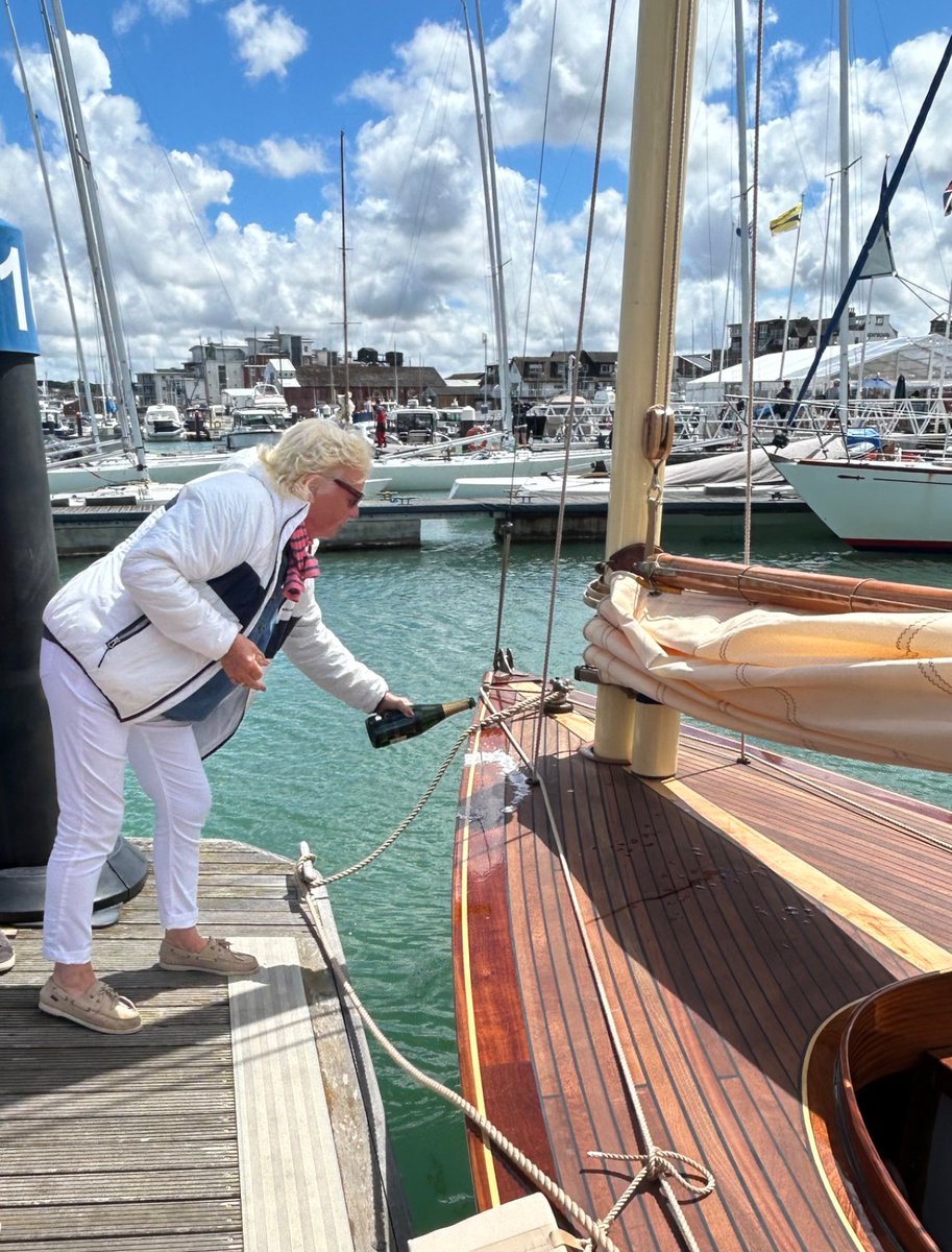 The official naming ceremony of the cat boat Vigia took place recently. Donated to the museum Vigia the volunteers have worked tirelessly over the last 10 years to rebuild Vigia to her former glory. Read more here:
classicboatmuseum.com/single-post/of…