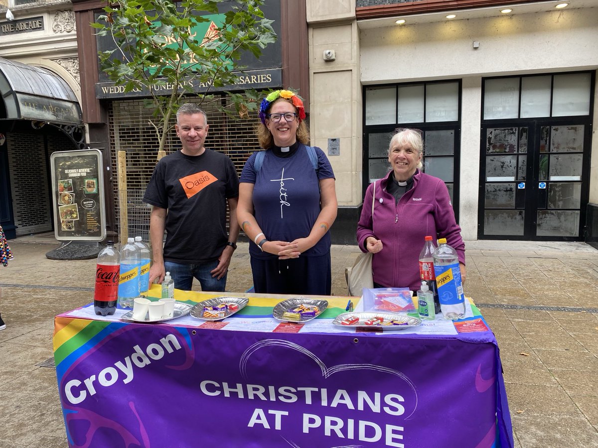 Ruth_E_Chapman's tweet photo. At #croydonpride this afternoon! https://t.co/FEGHYLvPg8