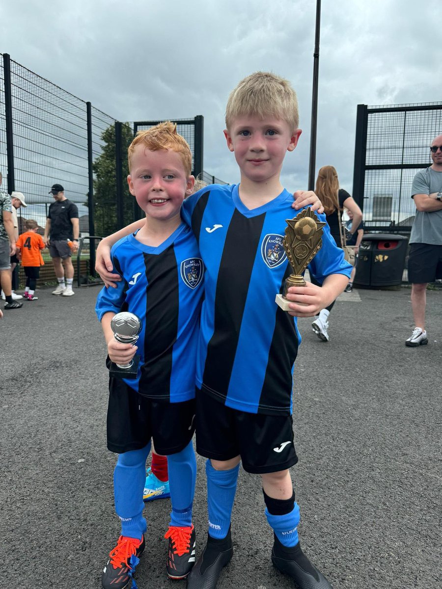 So proud of Elijah getting joint mom with little Archie. Pair of them were brilliant getting up and down against a crackin little whiston side. Excited to see how the boysdevelop over the next year together 👊🏼 he’s even more excited to go to camp with <a href="/KevArnold96/">Kevin Arnold</a> and play now to