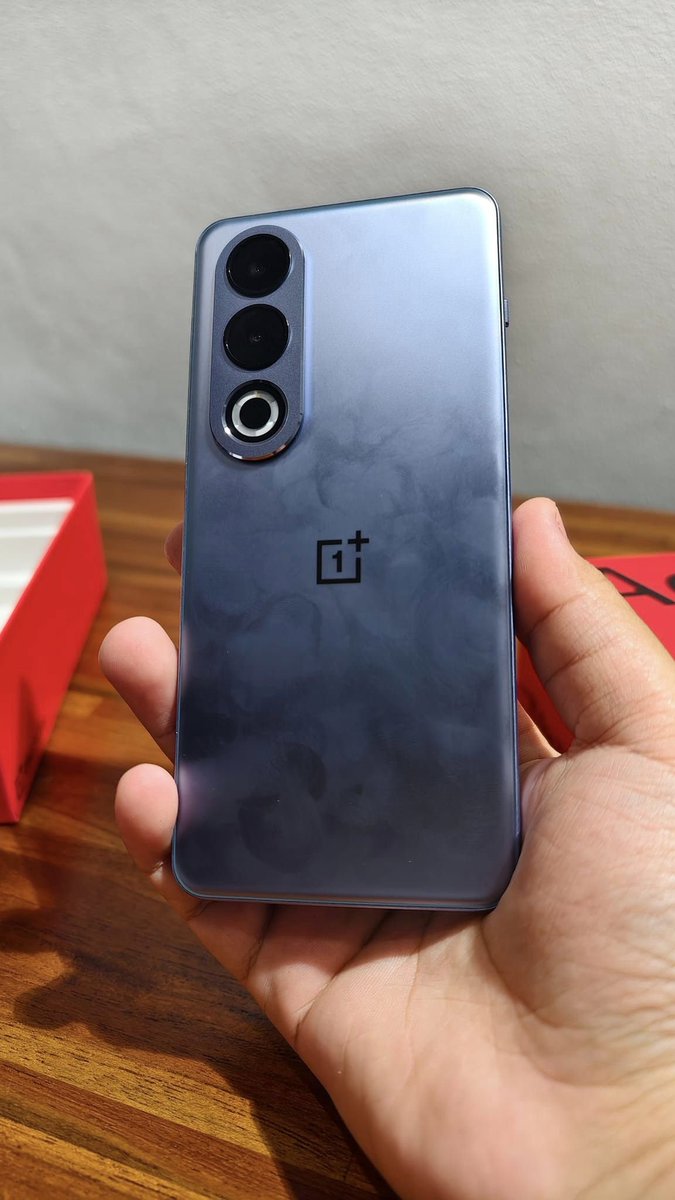 dynamite_review's tweet photo. แกะกล่อง OnePlus ACE 3V https://t.co/jBGGUbBeOK