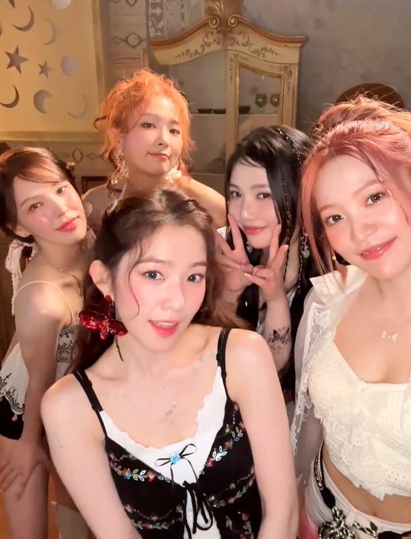 ReVeluvs Voting Team 🎀 tweet media