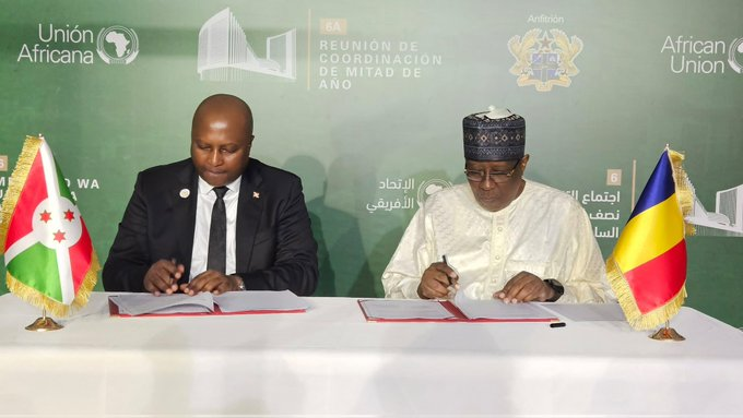 🇧🇮#Burundi✈️#Tchad🇹🇩: voyager sans visa

Un événement historique: un accord entre le Burundi et le Tchad relatif à l’exemption réciproque de visas pour les détenteurs de passeports diplomatiques, de service et ordinaires a été signé ce vendredi 19 juillet à #Accra au #Ghana🇬🇭, en