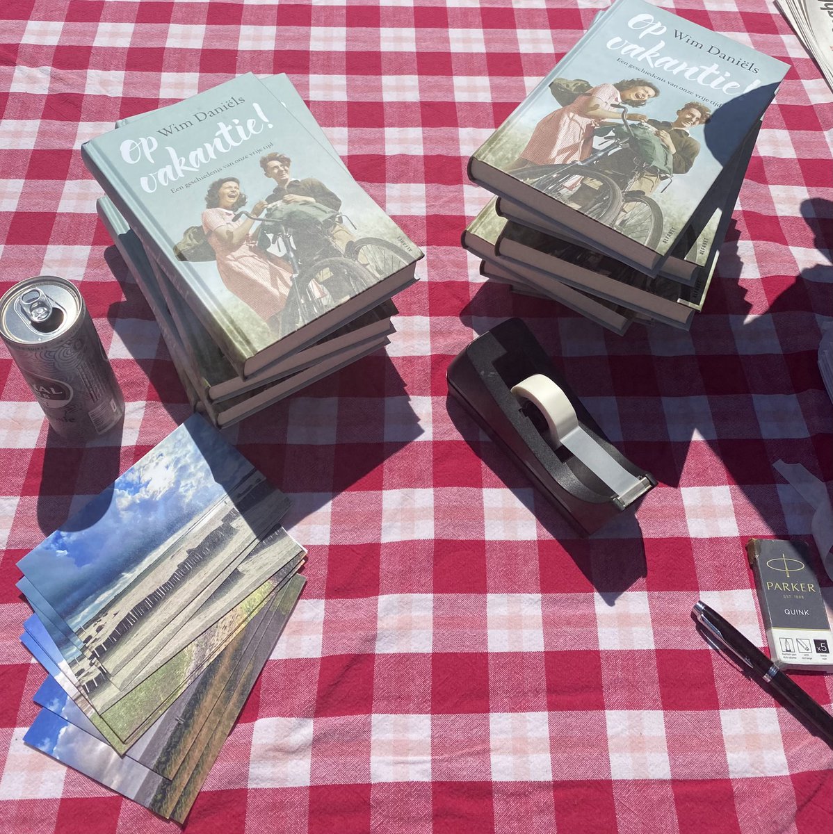 TitiaLont1's tweet image. De mussen vallen van het dak, en dan nog voor je deelnemers in de weer! 🏖️#loopbaancoaching #APPA Carrièrepoort