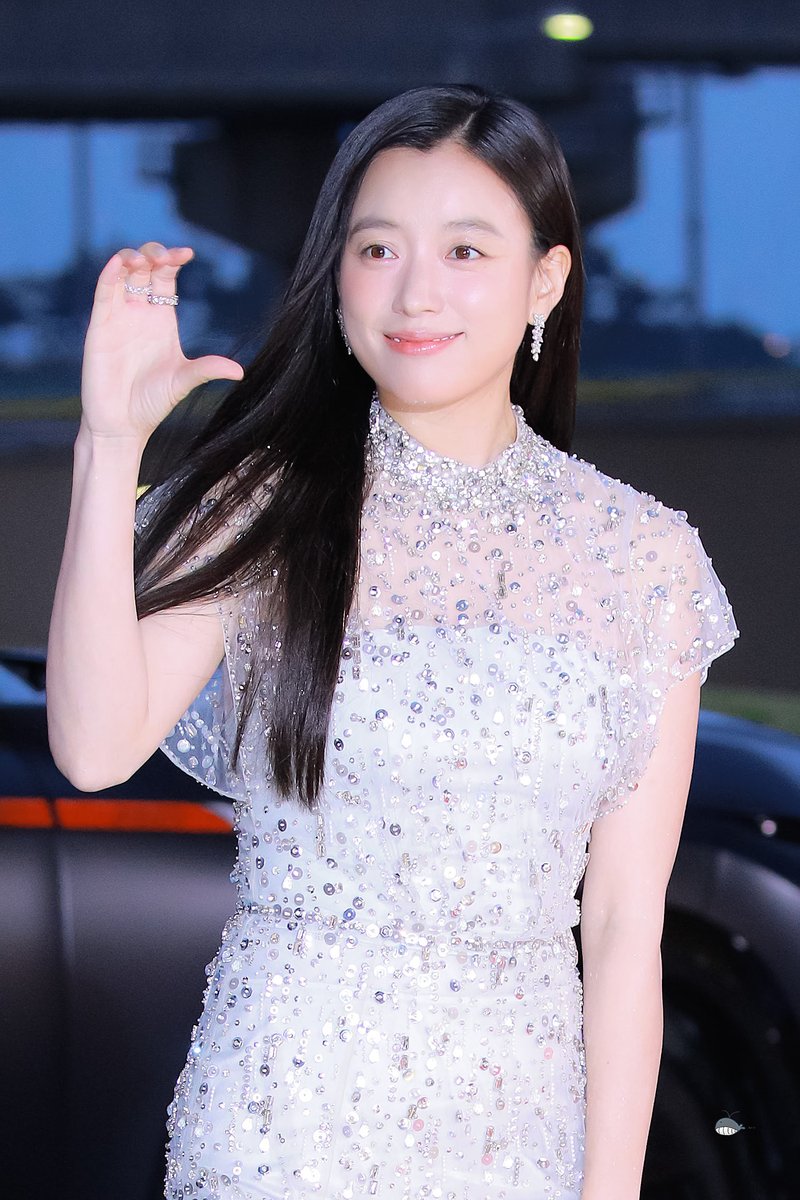 240719 마지막미현씨가왜이리아름다워.. ( ⸍ɞ̴̶̷ ·̫ ɞ̴̶̷⸌ )♡

#한효주 #hanhyojoo
#무빙