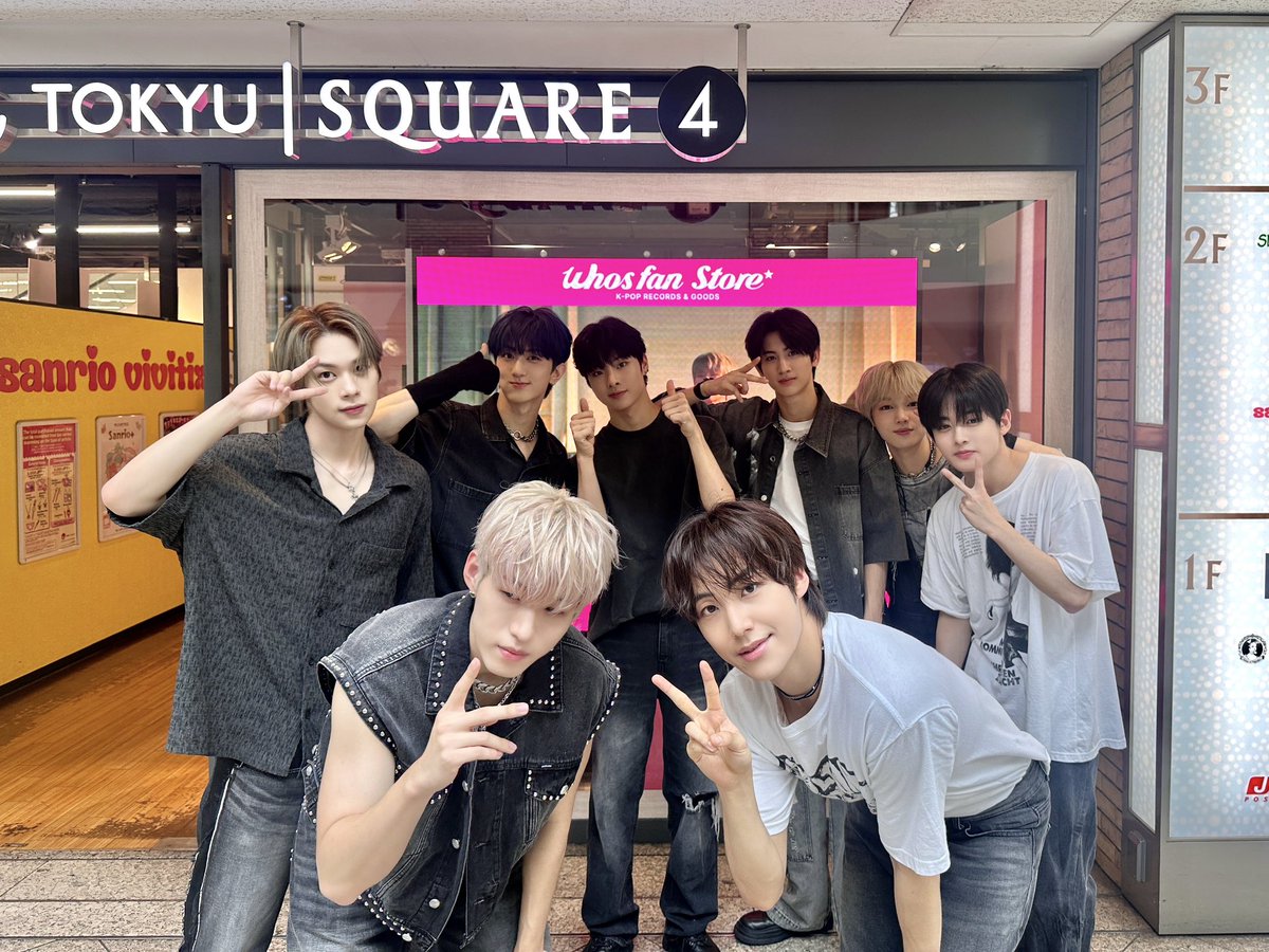 #YOUNITE のみなさま✨

本日はみなとみらい東急スクエア店にご来店ありがとうございました！🤍🖤

パネルにサインいただいてるのでYOUNIZの皆さん是非お立ち寄りください🥰

📍みなとみらい東急スクエア④ 2F

#Whosfanstore_JP
 #ユナイト <a href="/YOUNITE_JP/">YOUNITE JAPAN OFFICIAL</a>  <a href="/YOUNITE_offcl/">YOUNITE</a> 
#ANOTHER #GEEKIN