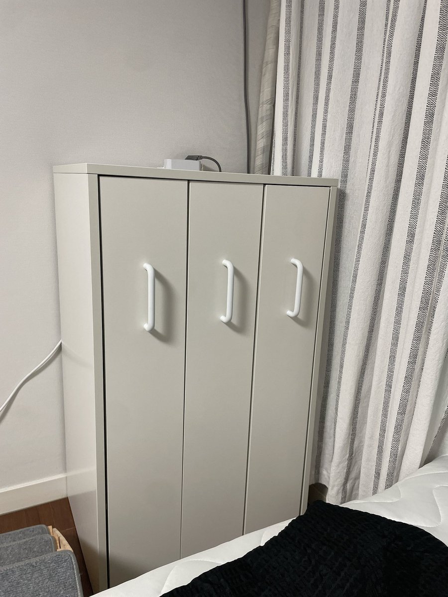 trash_ninja_'s tweet photo. 새로 장만한 제 만화책장 봐주세요 https://t.co/EUrr1Yd9Hx