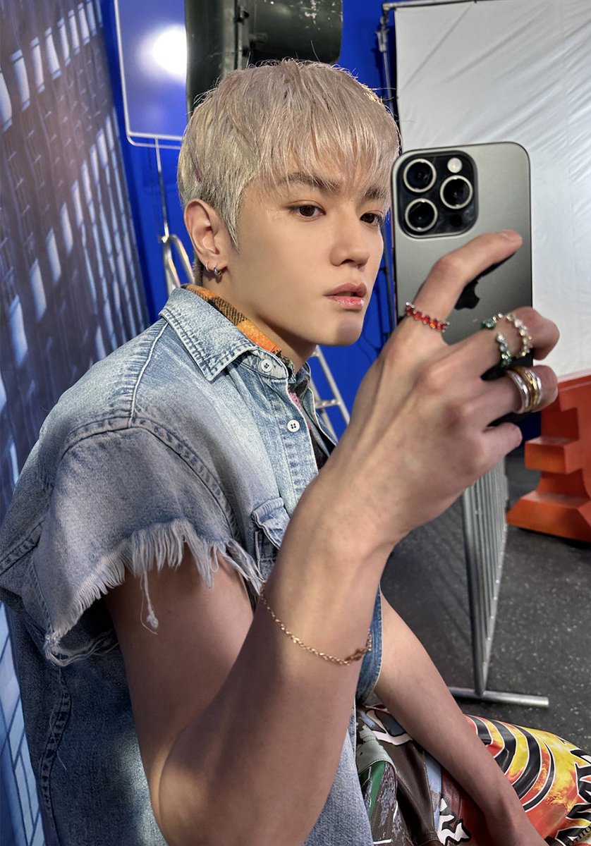 ‘삐그덕 (Walk)’ SMini 비하인드 사진 #태용