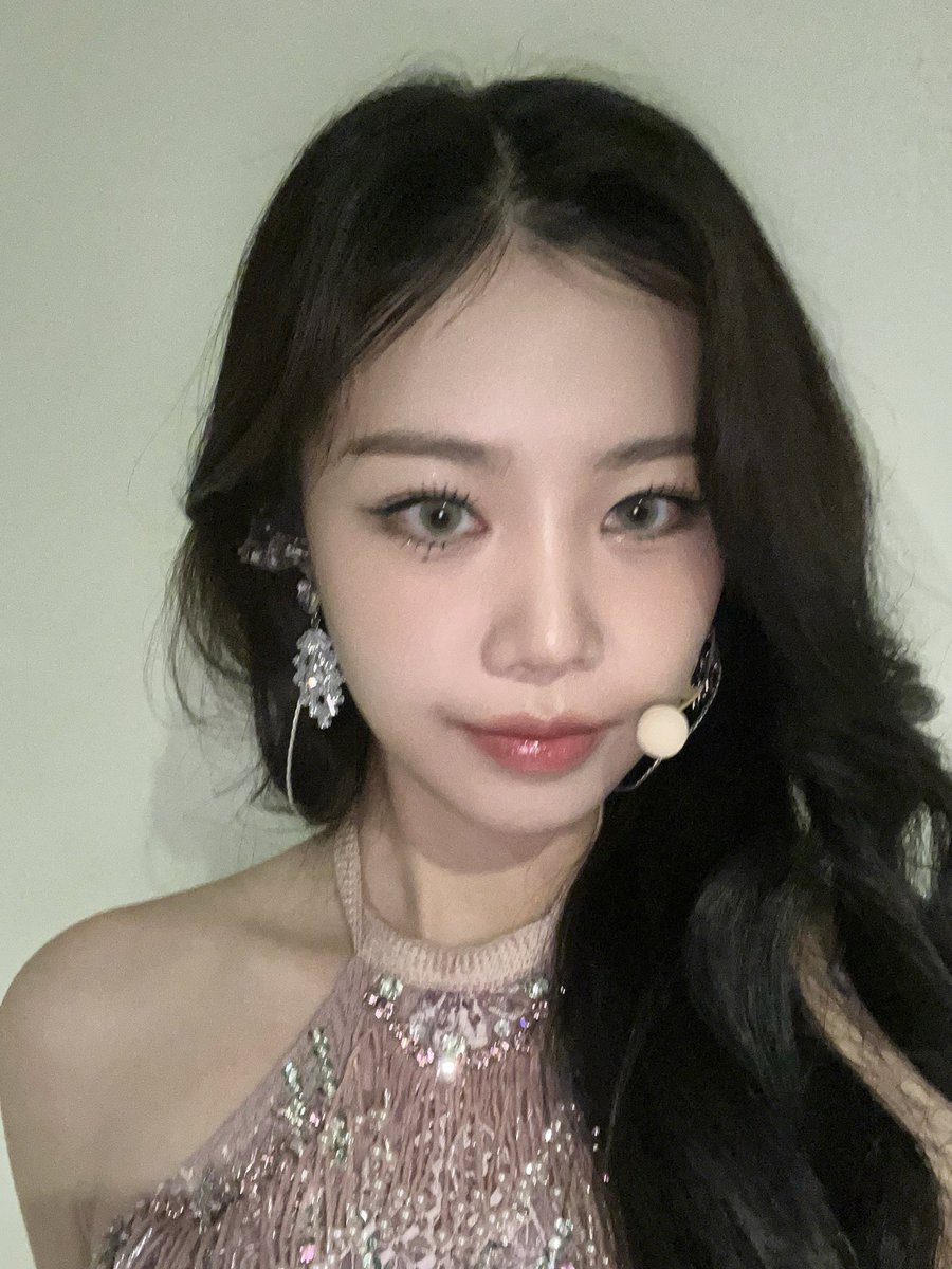 BRD_SOOJIN's tweet photo. [#수탱데이📸]
2024.07.20. Summer Daze in Taipei 💜💛

#수진 #SOOJIN #SummerDaze https://t.co/6eLmRmOlLk