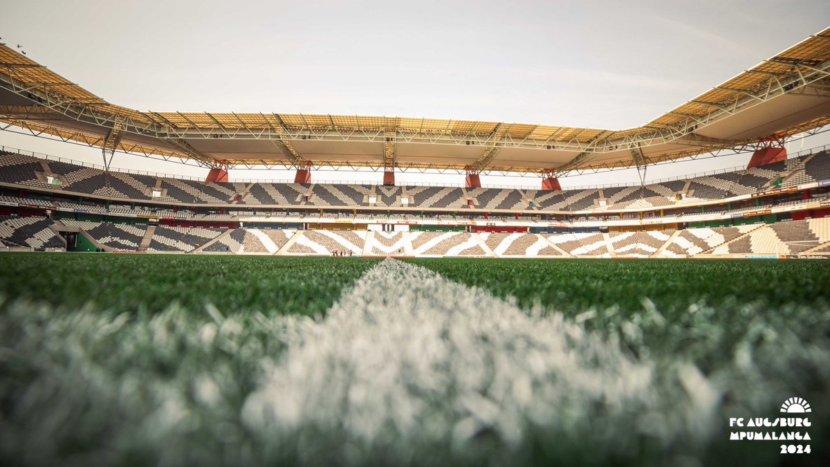 FCAugsburg's tweet photo. Platz ist ready! ๐ฅ๐ฟ๐ฆ #YSCFCA #FCAinMpumalanga https://t.co/qHzzliXW1i