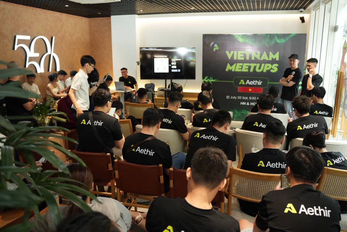 AethirCloud's tweet photo. Hello from Vietnam! 🇻🇳

We had amazing community meetups today in Hanoi and Hồ Chí Minh, and the enthusiasm was incredible. Here is a sneak peek 👀 📸

It was fantastic to see so many members rocking Aethir merch— it looks pretty cool bdw! https://t.co/0DvbLJWPvt