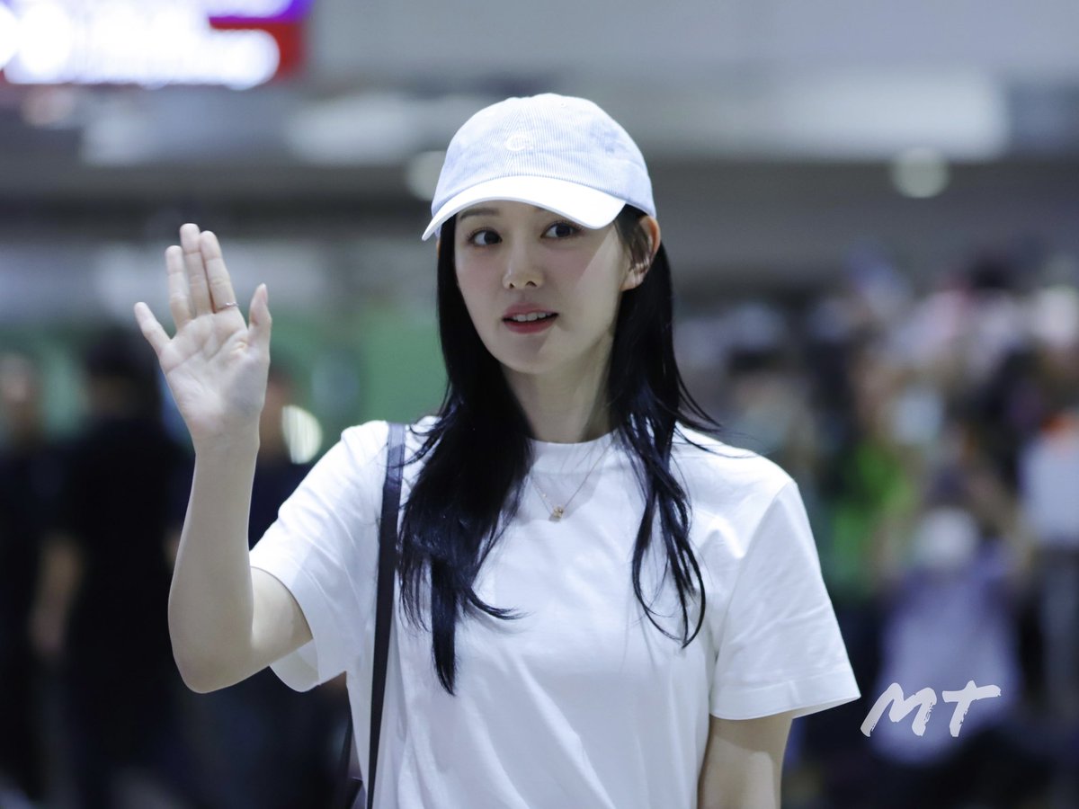 Tami_Chen's tweet photo. 20240720-KIM JI WON in Taiwan ①

#KimJiWon #김지원 
#キムジウォン #金智媛
#BeMyOne
#QueenofTears #눈물의여왕 #淚之女王 
#Taiwan https://t.co/m1q4ZeTOFn