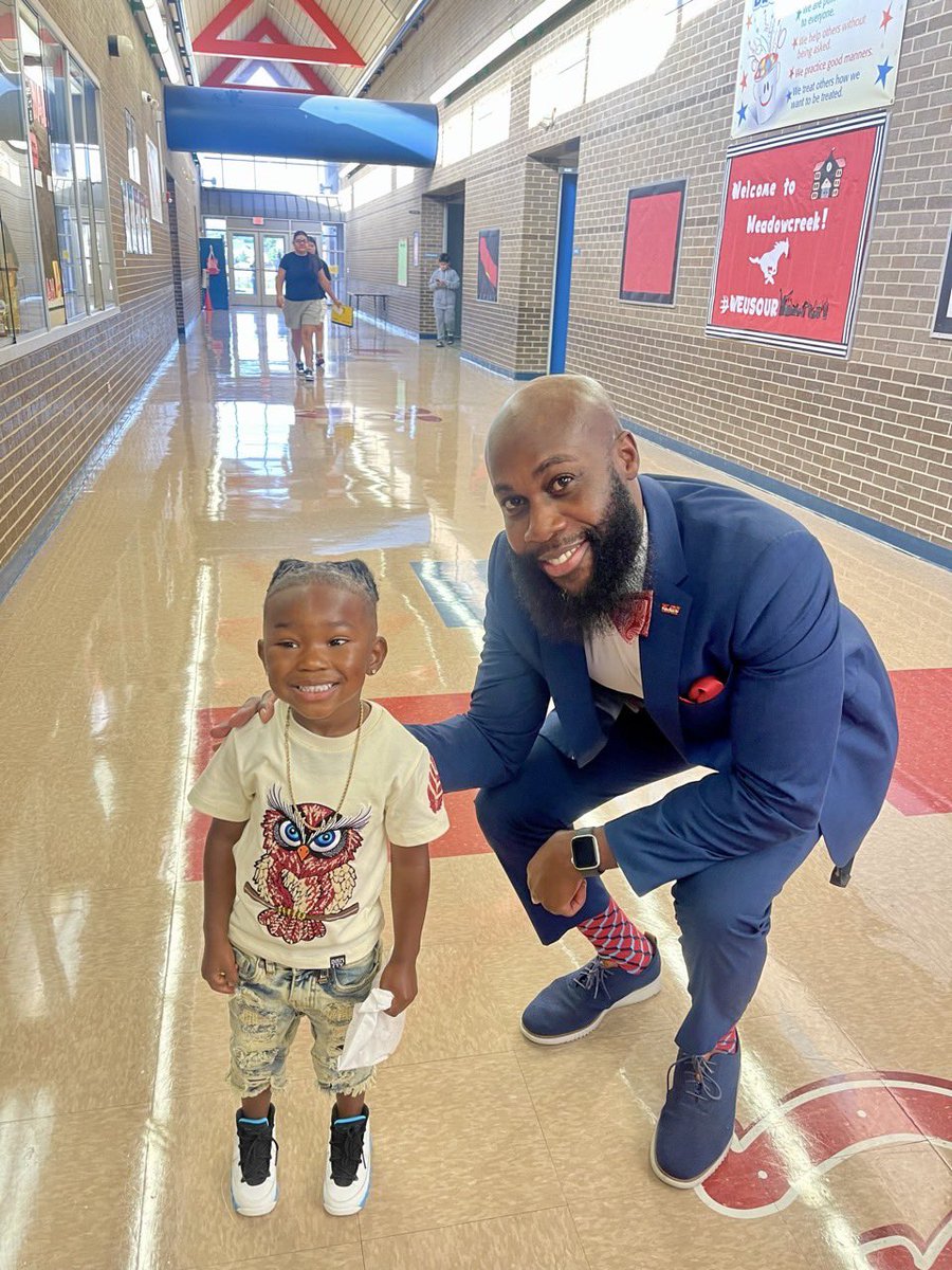 educ8edlady's tweet photo. What an amazing week! We started school on Monday with some very bright scholars! If this week was any indication of the year, it will be awesome! We’re excited to see what’s in store in @CrowleyISD 
#CrowleyPrideUnified
#WeUsOur #EveryMustangEveryday https://t.co/DNVTbQTrOp