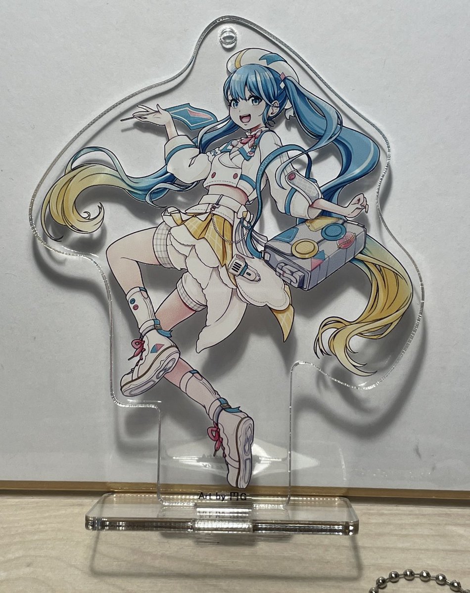 グッズ紹介】マジカルミライ2024衣装の初音ミクアクスタ&アクキーの