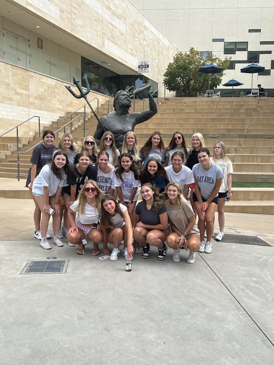 KenzieDodd4's tweet photo. Not our best performance yesterday! 0-1 loss. Fun times touring UCSD. Day 2 here we come. @surfcupsports #ThisIsReal https://t.co/ogysKpujZF