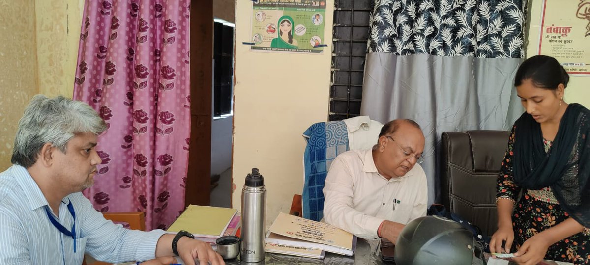 मुख्य चिकित्साधिकारी अयोध्या द्वारा आयुष्मान आरोग्य मंदिर, रसूलाबाद, पूराबाजार का निरीक्षण किया।