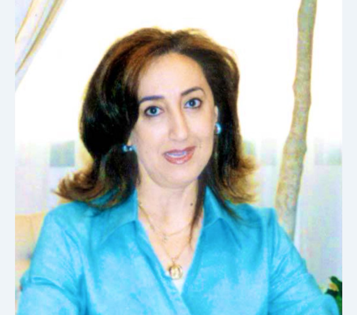 نعال #بيبي_اليوسف يسواكم يا حثالة اللي تغلطون عليها 
اقول حصلوا نعالها عقب تكلموا 
بيبي عمتكم وتاج راسكم ✌️
#فهد_اليوسف 
#عائشة_الرشيد 
#الكويت