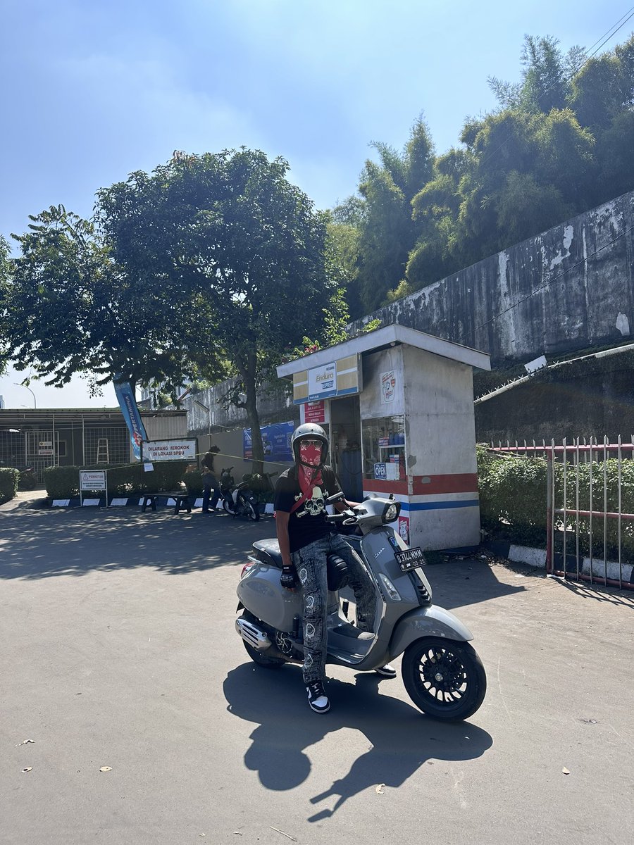 🛵🛵

acuk by <a href="/Shamr00g/">𝔒'𝔰𝔥𝔞𝔪𝔯𝔬𝔬𝔤</a> nuhun pak oo😁